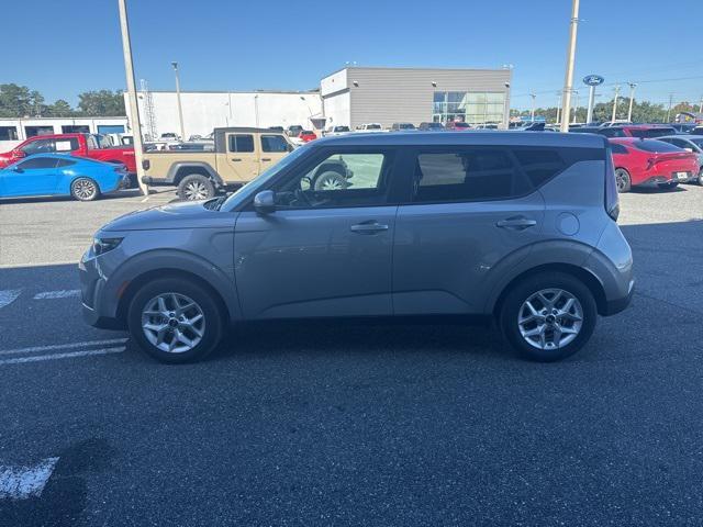 used 2025 Kia Soul car, priced at $17,186