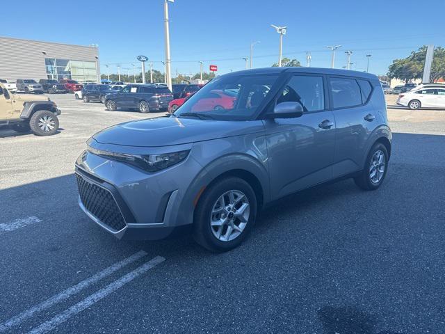 used 2025 Kia Soul car, priced at $17,186