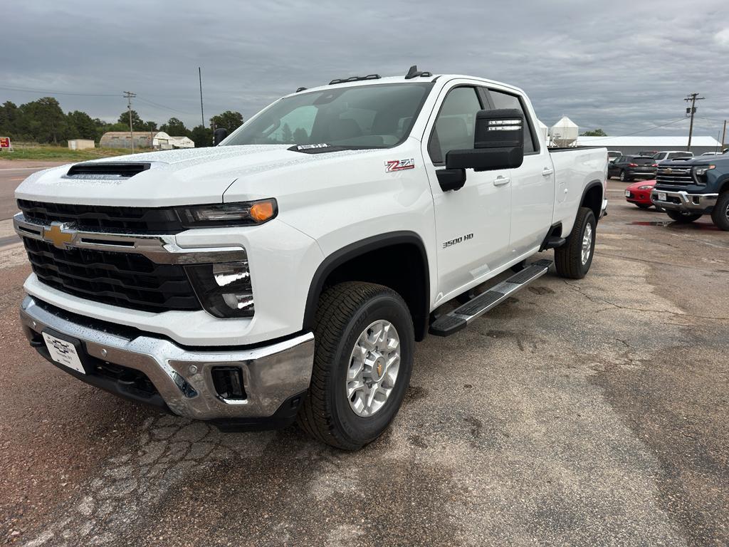 new 2025 Chevrolet Silverado 3500 car, priced at $66,480