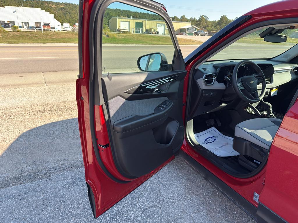 new 2026 Chevrolet TrailBlazer car, priced at $28,445