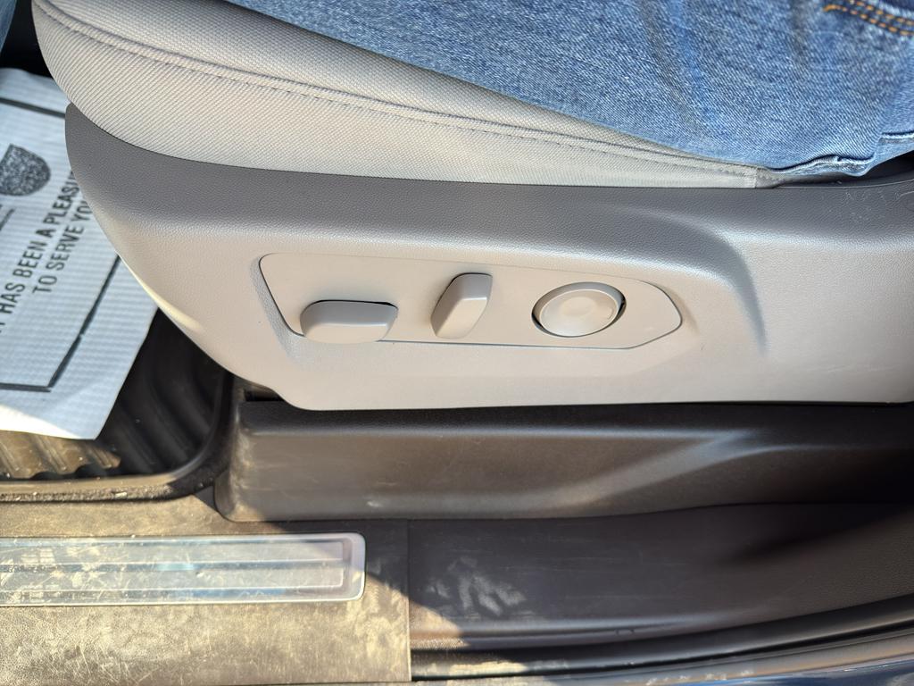 used 2023 Chevrolet Silverado 1500 car, priced at $35,970