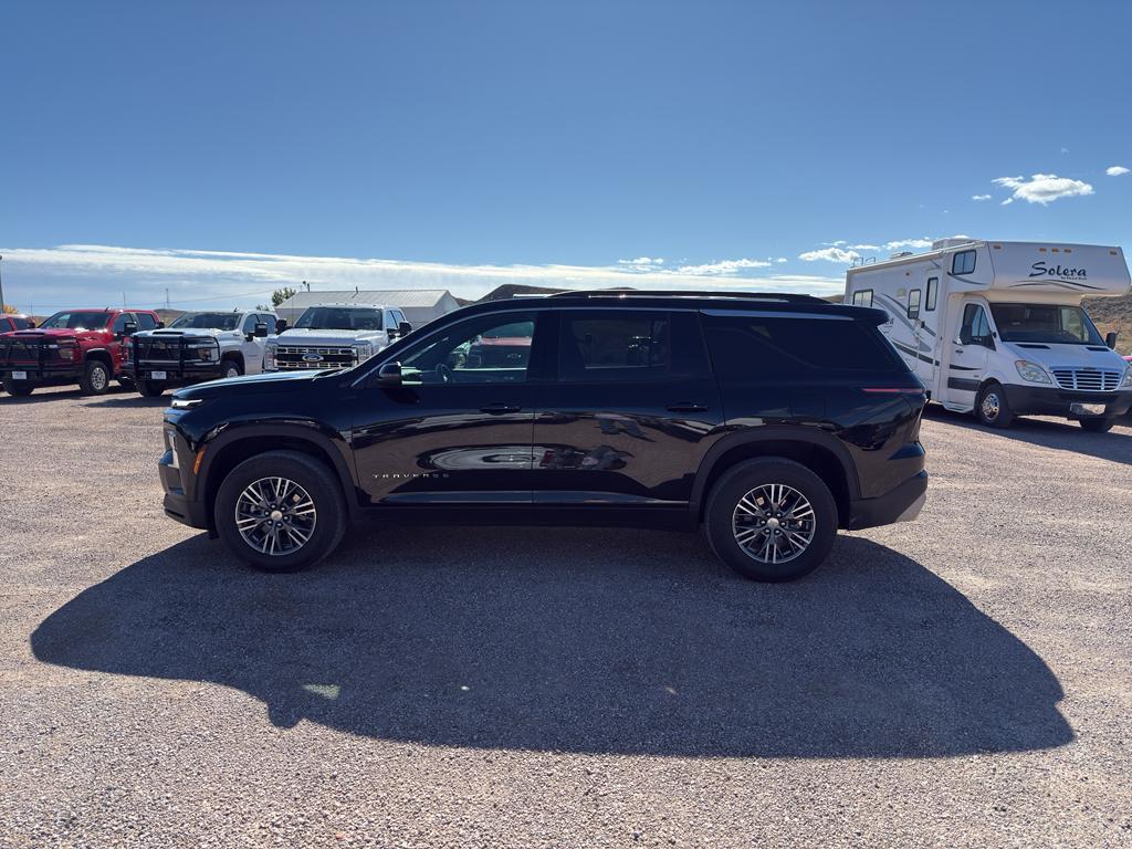used 2025 Chevrolet Traverse car