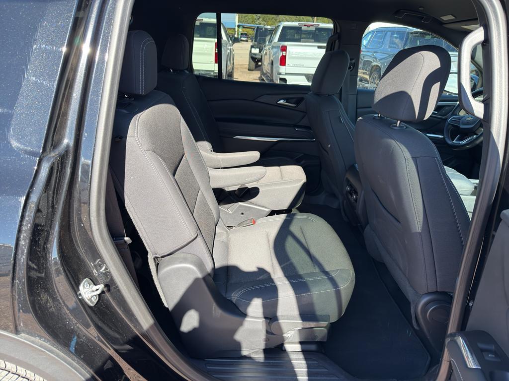 used 2025 Chevrolet Traverse car