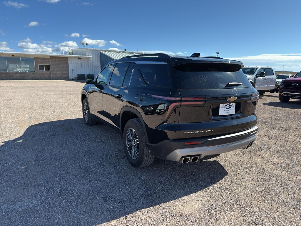 used 2025 Chevrolet Traverse car