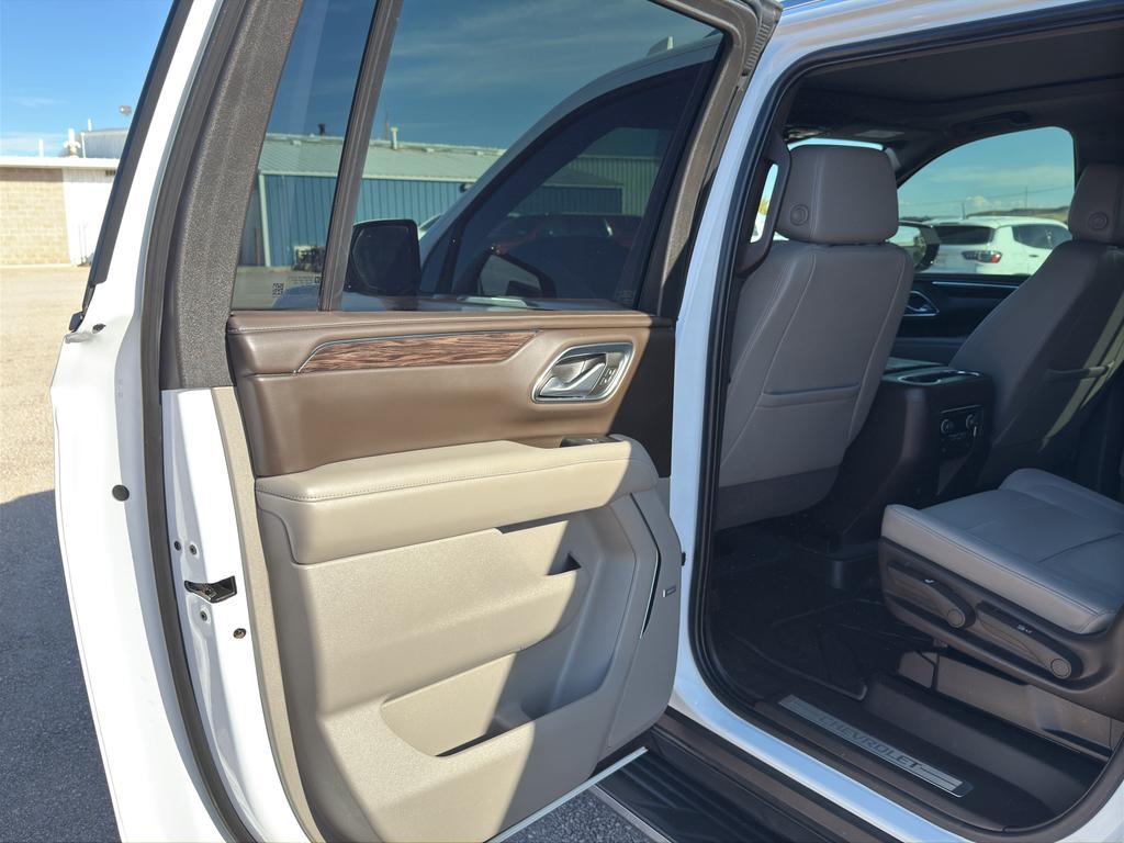 used 2022 Chevrolet Suburban car