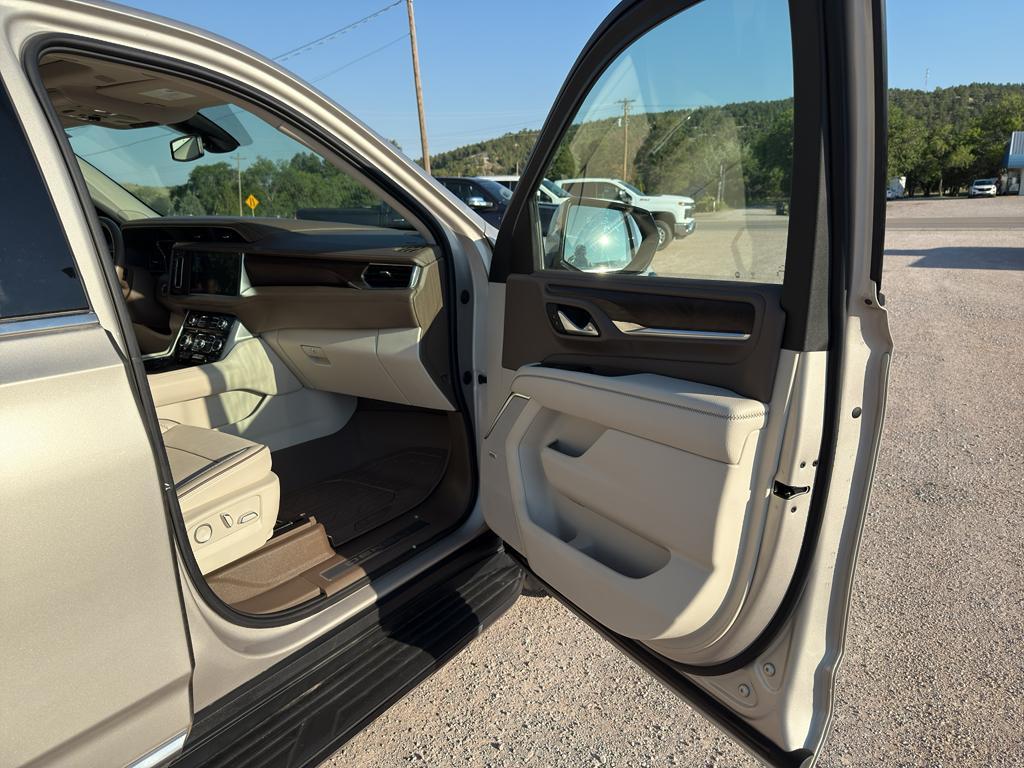 used 2021 GMC Yukon XL car
