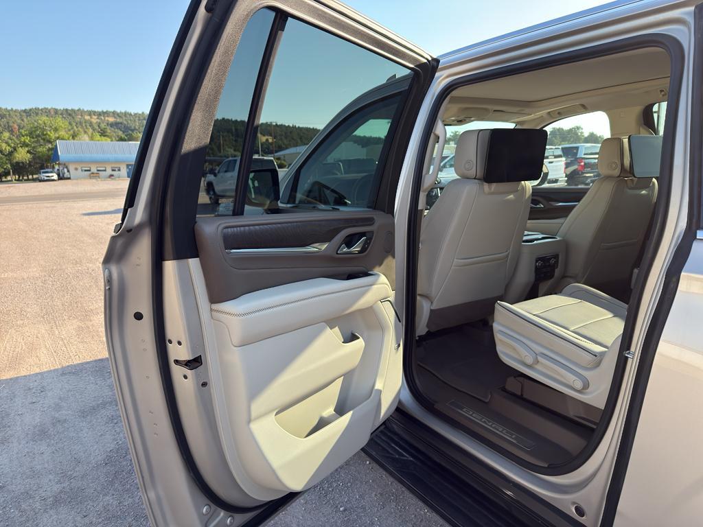 used 2021 GMC Yukon XL car