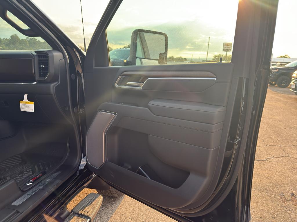 new 2025 Chevrolet Silverado 2500 car, priced at $88,500