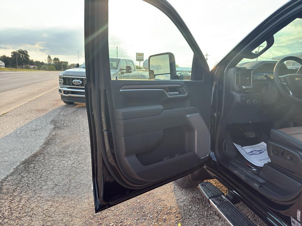 new 2025 Chevrolet Silverado 2500 car, priced at $88,500