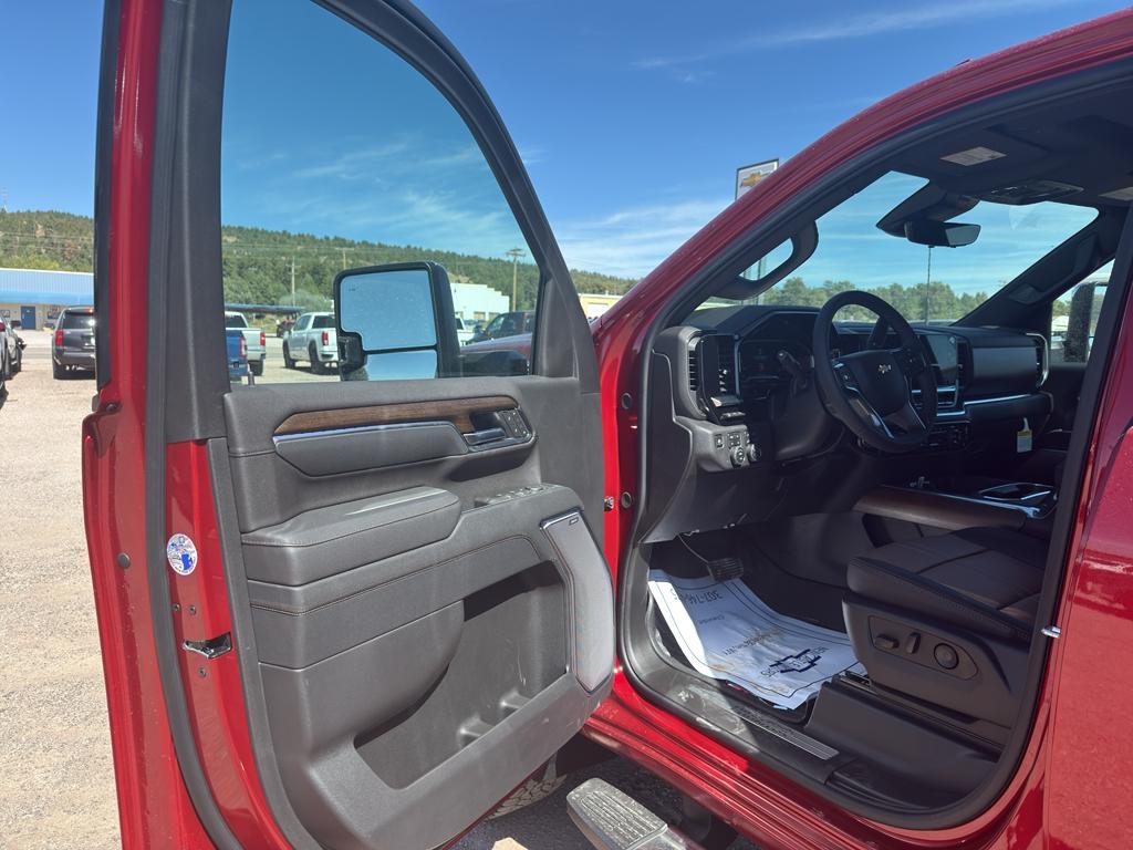 new 2025 Chevrolet Silverado 3500 car, priced at $90,550