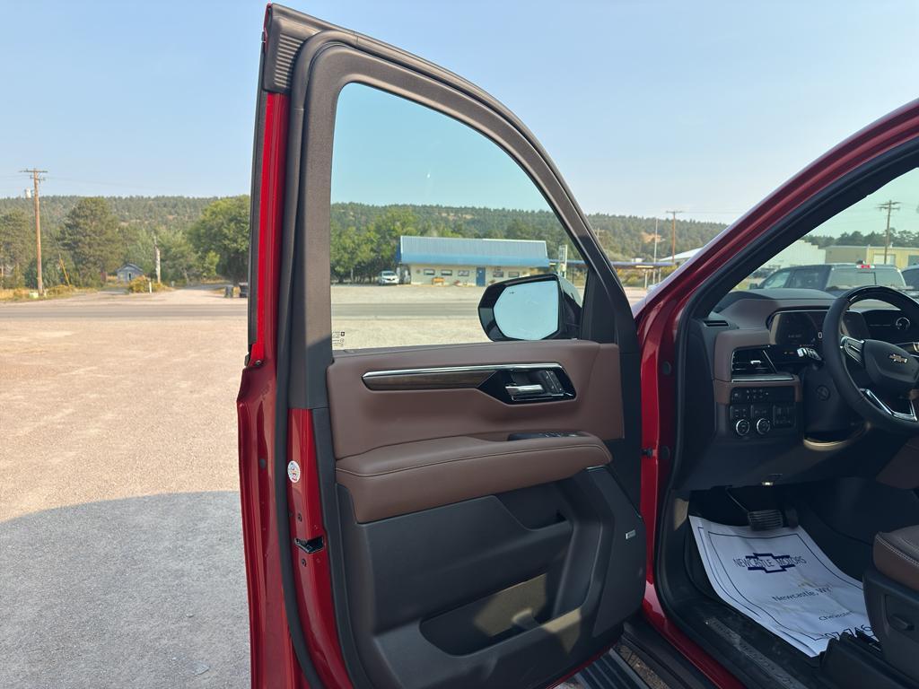 new 2025 Chevrolet Tahoe car, priced at $98,325