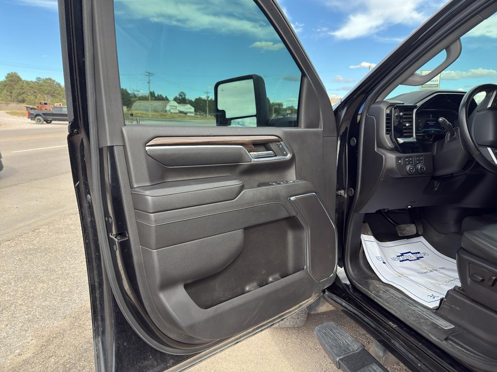 used 2024 Chevrolet Silverado 2500 car