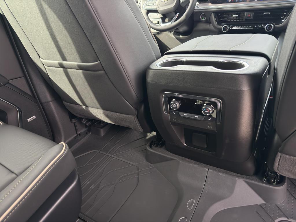 new 2026 Chevrolet Suburban car, priced at $86,680