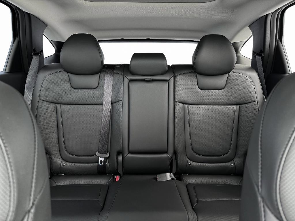 new 2025 Hyundai TUCSON Hybrid car, priced at $35,556