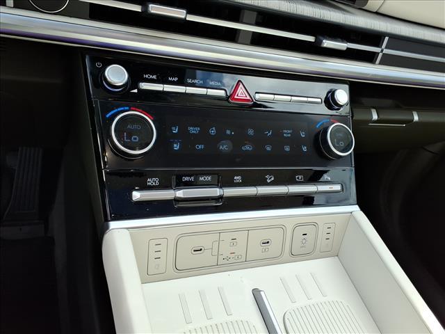 used 2025 Hyundai SANTA FE HEV car, priced at $44,050