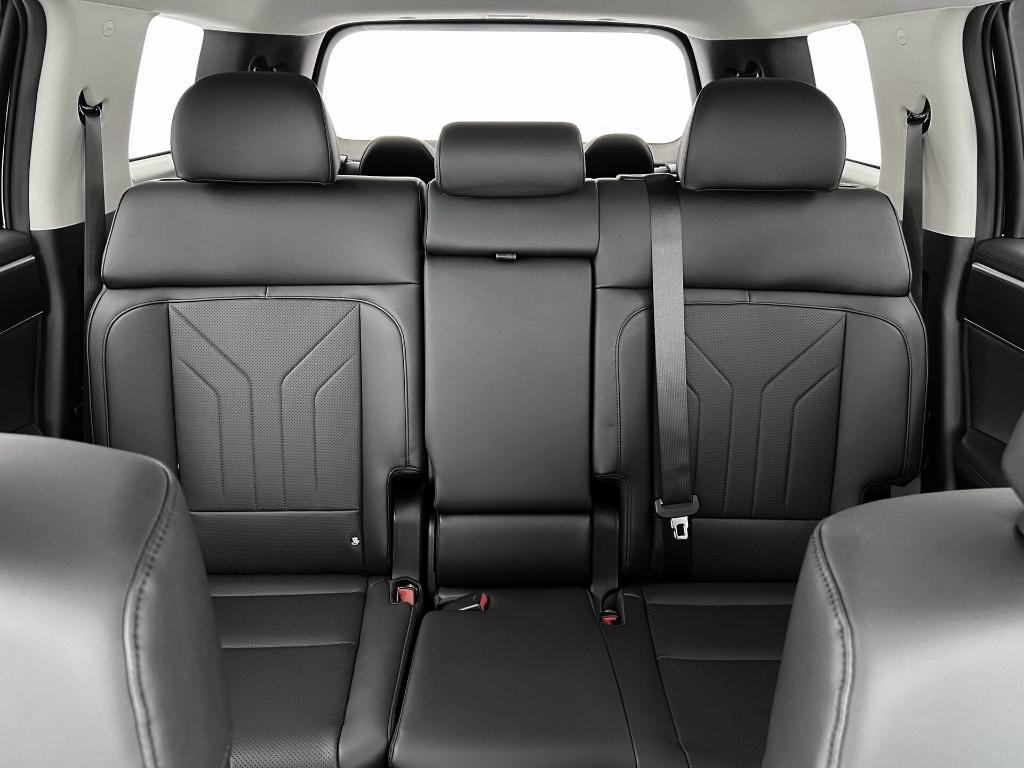 new 2025 Hyundai Santa Fe car, priced at $36,017