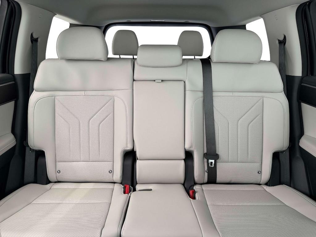 new 2026 Hyundai SANTA FE HEV car, priced at $36,065