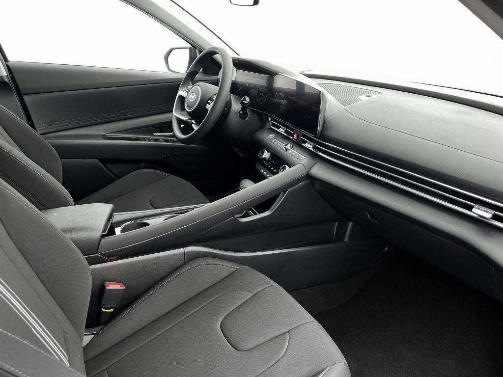 new 2025 Hyundai ELANTRA HEV car, priced at $25,457