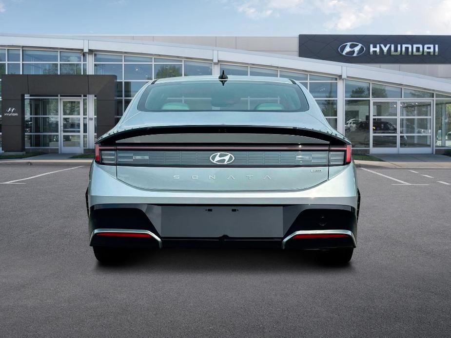 new 2025 Hyundai Sonata Hybrid car, priced at $32,031