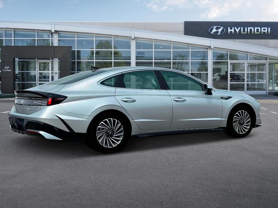 new 2025 Hyundai Sonata Hybrid car, priced at $32,031