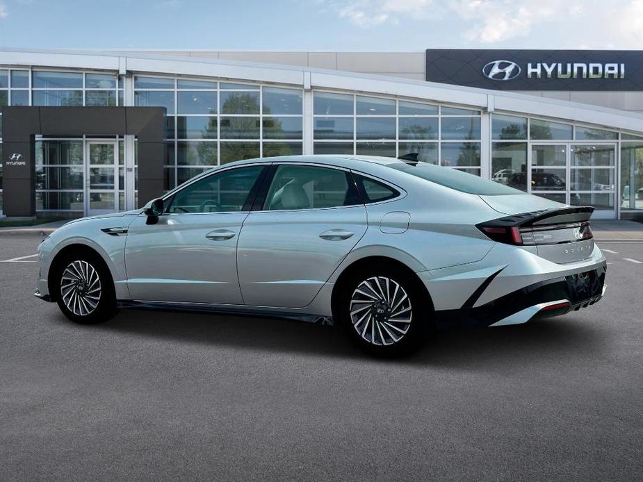 new 2025 Hyundai Sonata Hybrid car, priced at $32,031