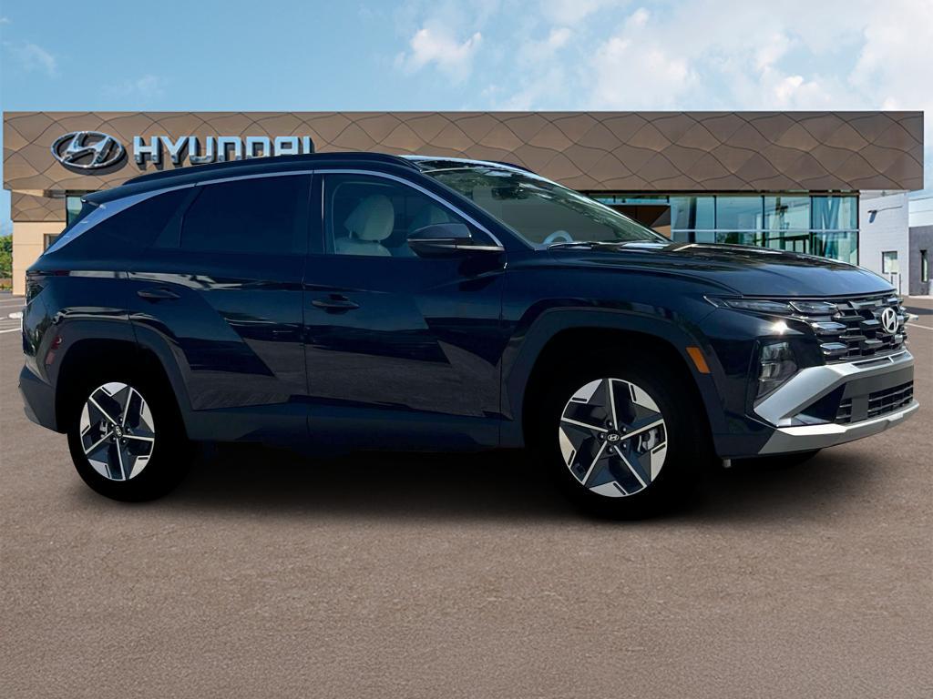 new 2025 Hyundai TUCSON Hybrid car, priced at $34,671