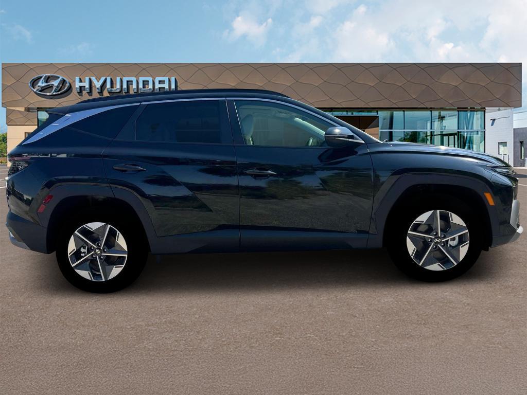 new 2025 Hyundai TUCSON Hybrid car, priced at $34,671