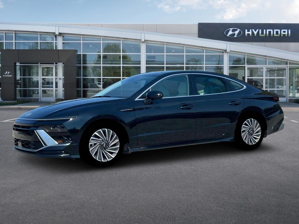 new 2025 Hyundai Sonata Hybrid car, priced at $32,076