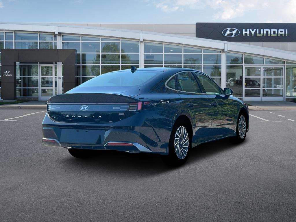 new 2025 Hyundai Sonata Hybrid car, priced at $32,076