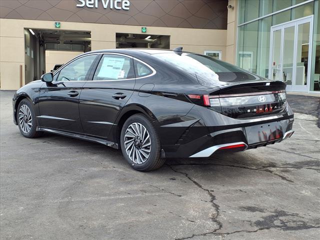 new 2025 Hyundai Sonata Hybrid car, priced at $32,076