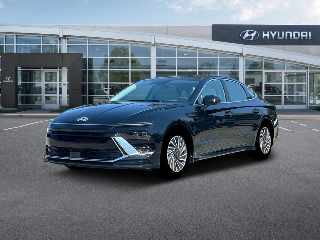 new 2025 Hyundai Sonata Hybrid car, priced at $32,076