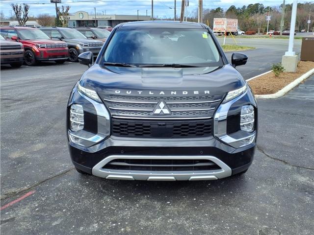 used 2024 Mitsubishi Outlander car, priced at $26,725
