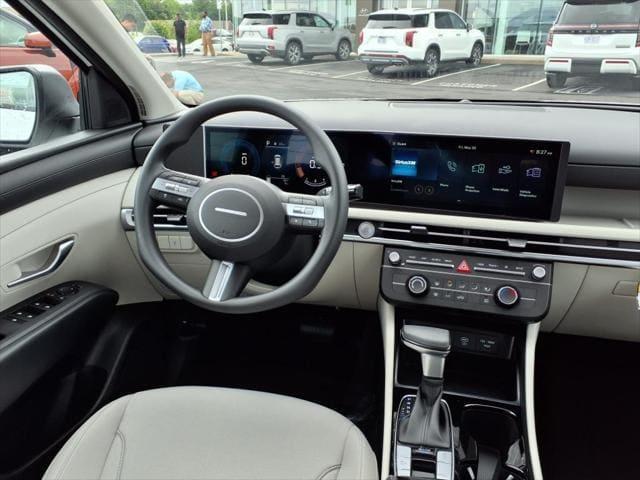 new 2025 Hyundai Tucson car, priced at $28,711