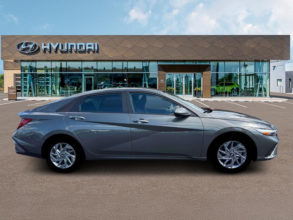 new 2026 Hyundai ELANTRA HEV car, priced at $26,039