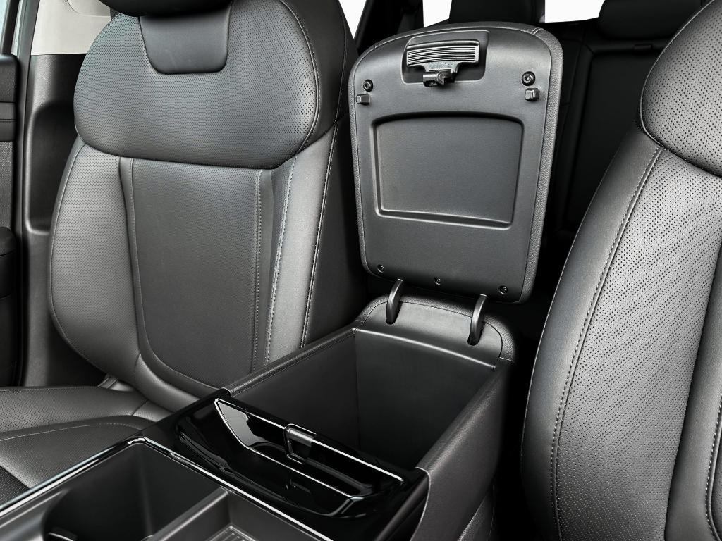 new 2025 Hyundai TUCSON Hybrid car, priced at $35,248