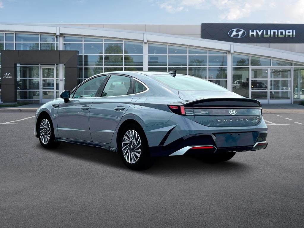 new 2025 Hyundai Sonata Hybrid car, priced at $31,723