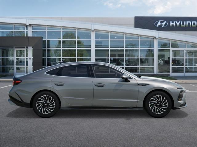 new 2025 Hyundai Sonata Hybrid car, priced at $38,376