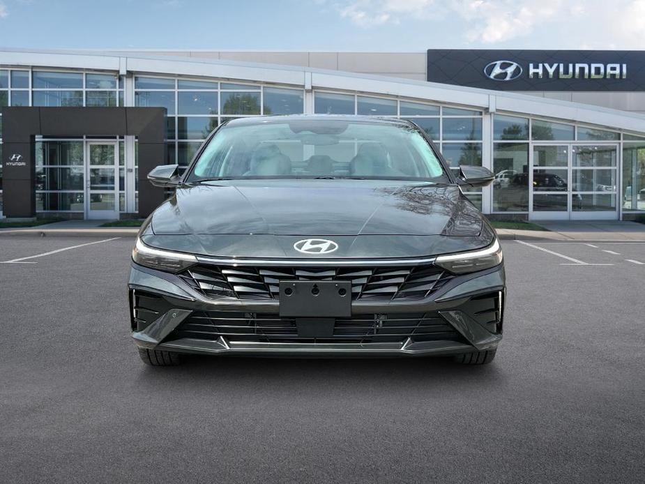 new 2025 Hyundai Elantra HEV car, priced at $29,802