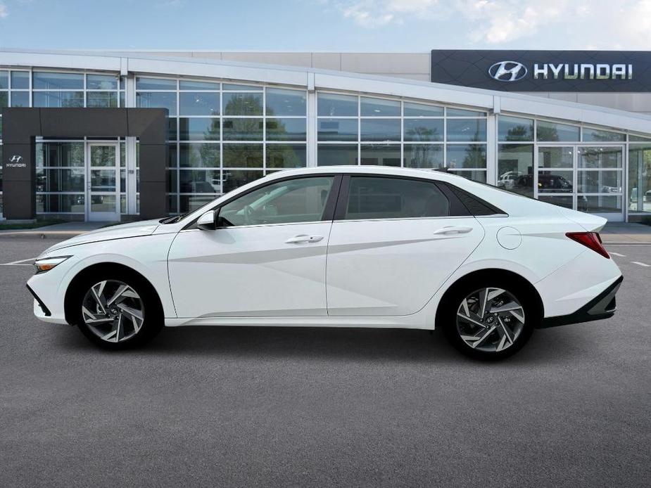 new 2025 Hyundai Elantra car, priced at $26,883