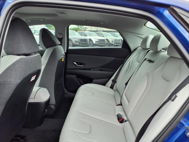 new 2025 Hyundai Elantra car, priced at $26,580