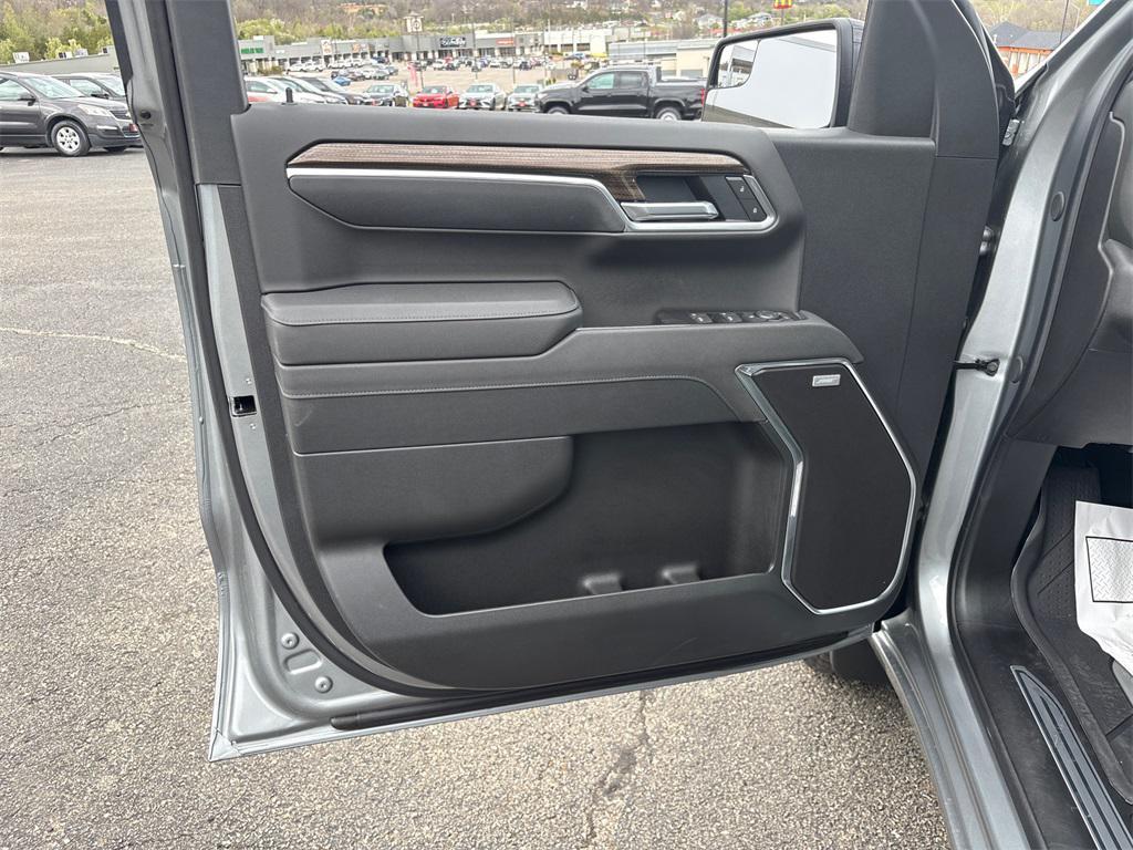 new 2025 Chevrolet Silverado 1500 car, priced at $61,575