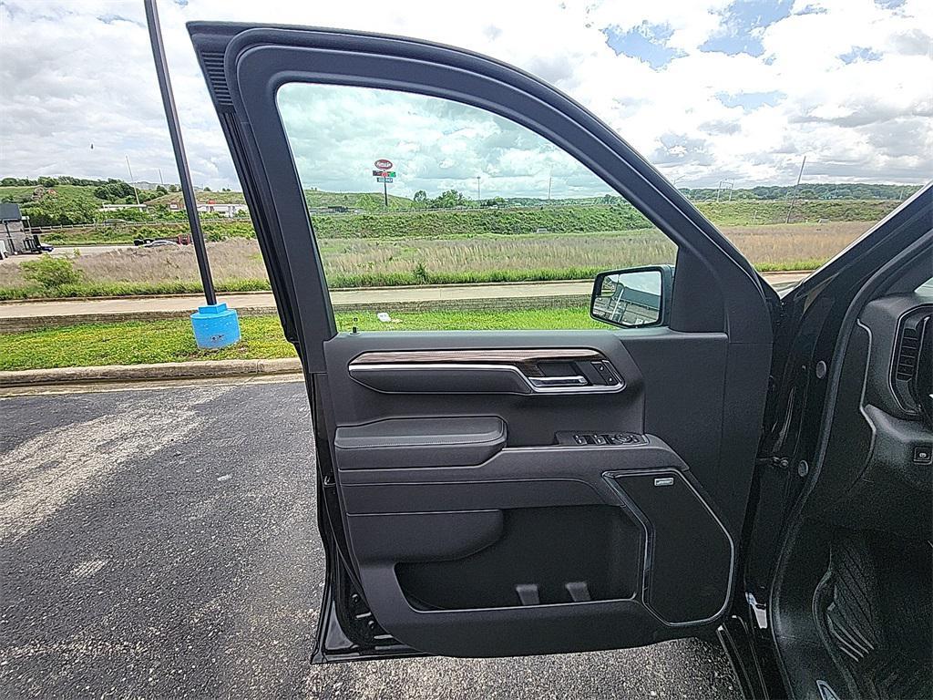 new 2025 Chevrolet Silverado 1500 car, priced at $60,690