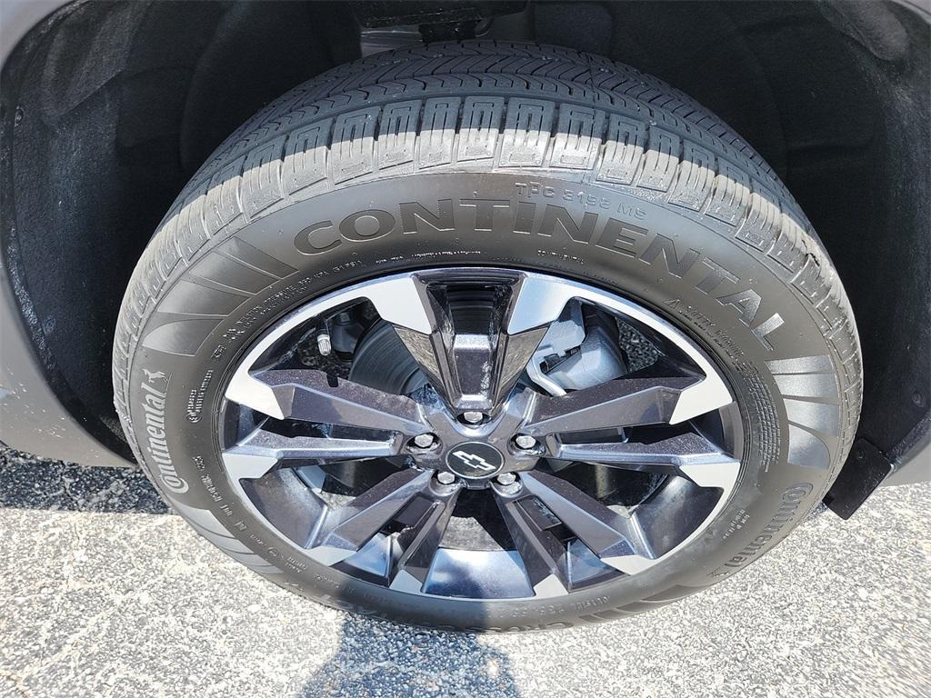 new 2026 Chevrolet Equinox car, priced at $37,345