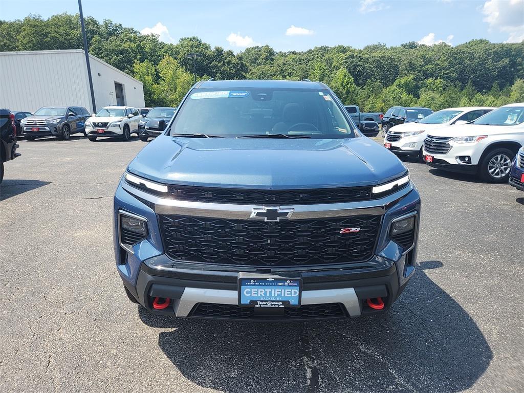 used 2024 Chevrolet Traverse car, priced at $48,075