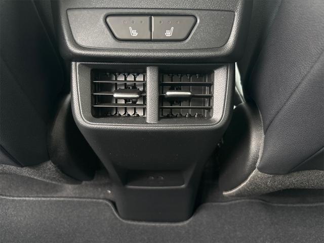 new 2025 Chevrolet Equinox car, priced at $33,174