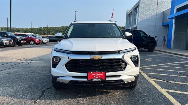 new 2025 Chevrolet TrailBlazer car, priced at $23,080