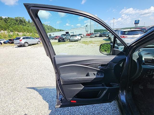 used 2022 Honda Pilot car, priced at $33,980