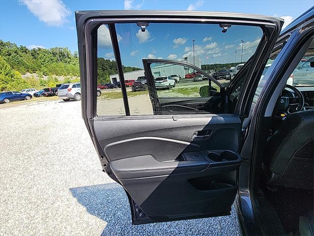 used 2022 Honda Pilot car, priced at $33,980