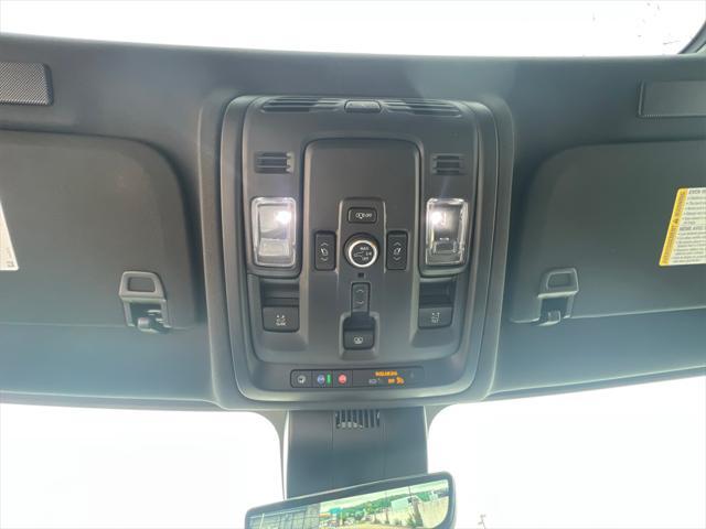 new 2025 Chevrolet Suburban car, priced at $89,016