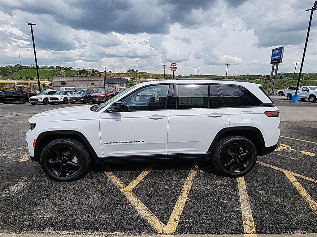 used 2023 Jeep Grand Cherokee car